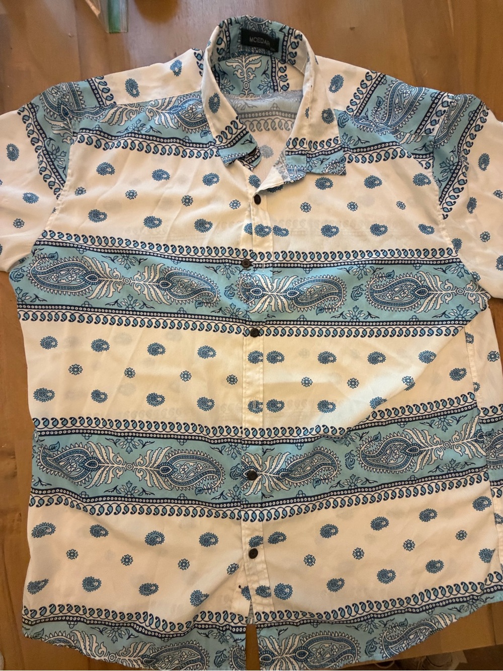 Mossimo Supply Co. Cream and Blue Paisley Button-Up Shirt